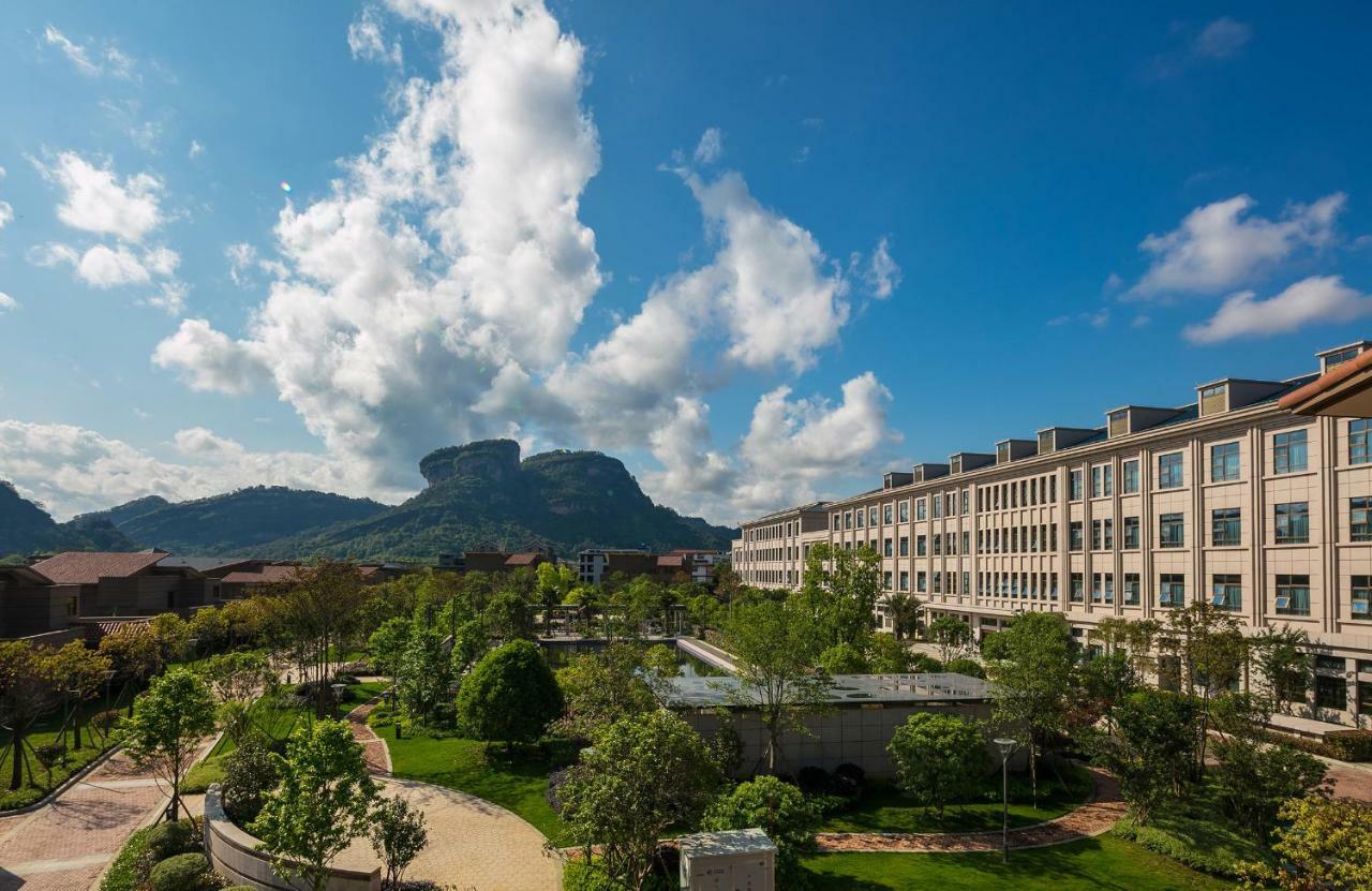 Millennium Resort Wuyishan Уйишань Экстерьер фото