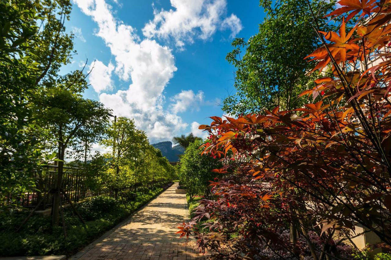 Millennium Resort Wuyishan Уйишань Экстерьер фото